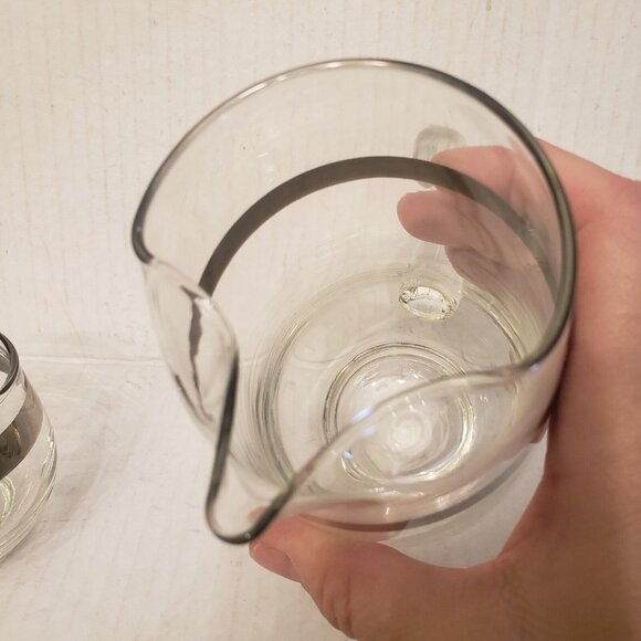 Small Libbey Mid Century Silver Stripe‎ Glass Pitcher With 2 Glasses - Picture 14 of 14
